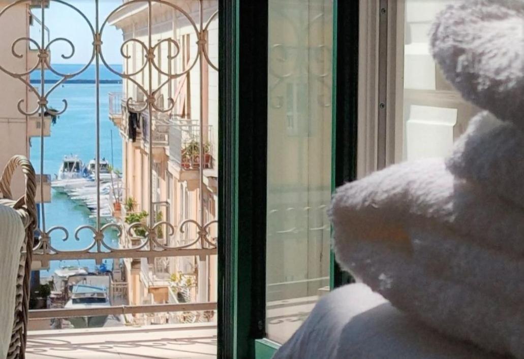 Acquablu Charme Suites - B&B Σαλέρνο Εξωτερικό φωτογραφία